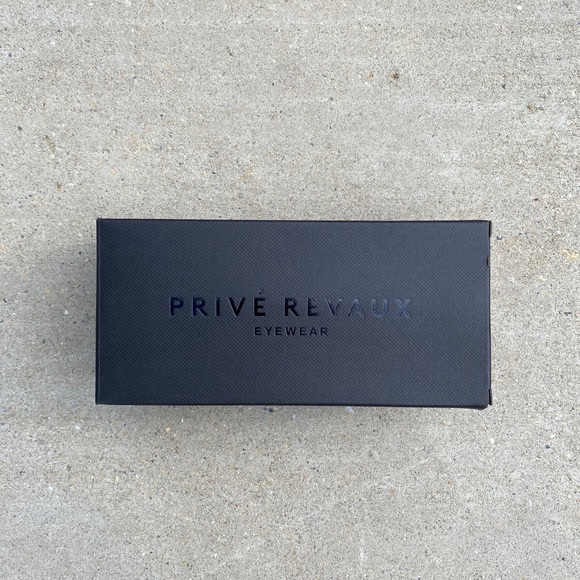 🕶 UNISEX Privé Revaux The Commando Sunglasses 🕶 - Picture 6 of 8